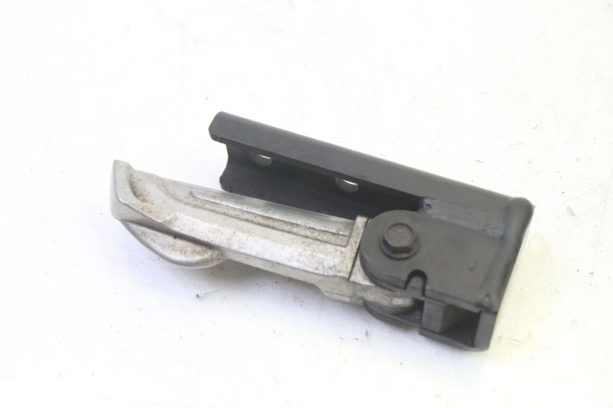 photo de REAR RIGHT FOOTREST QUADRO 4 4D 350 (2015 - 2018)