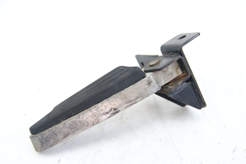 photo de RIGHT REAR FOOTREST PEUGEOT CITYSTAR 50 (2013 - 2017)