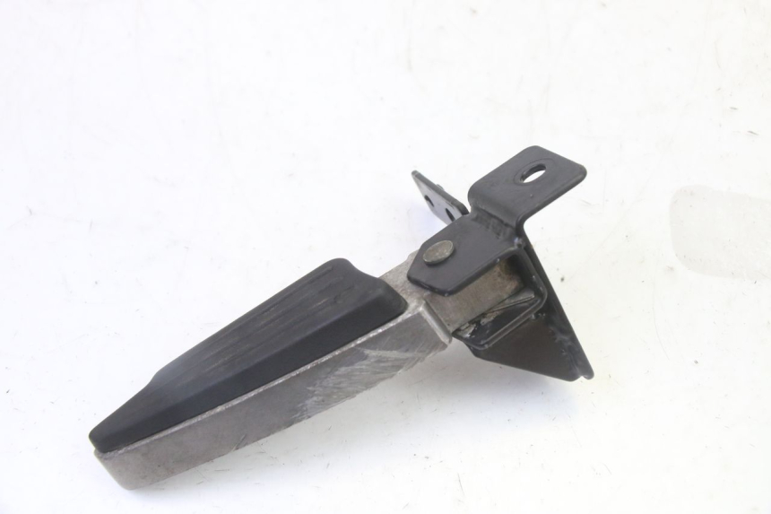 photo de RIGHT REAR FOOTREST PEUGEOT CITYSTAR 50 (2013 - 2017)