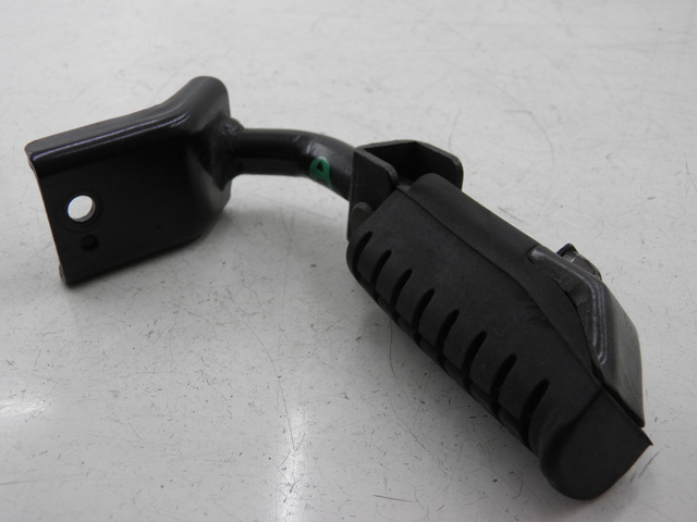 photo de REAR RIGHT FOOTREST DAELIM S2 FI 125 (2008 - 2017) - Component detail