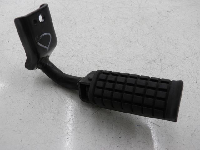 photo de REAR RIGHT FOOTREST DAELIM S2 FI 125 (2008 - 2012) - Main view