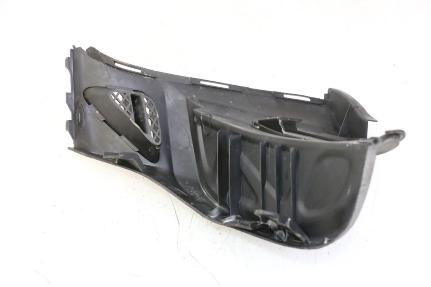 photo de REAR RIGHT FOOTREST KYMCO GRAND DINK 125 (2008 - 2014)