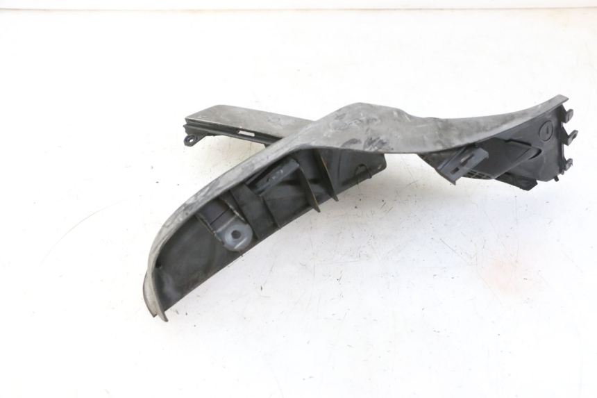 photo de REAR RIGHT FOOTREST KYMCO GRAND DINK 125 (2002 - 2007)