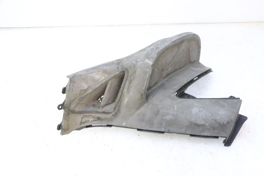 photo de REAR RIGHT FOOTREST KYMCO GRAND DINK 125 (2002 - 2007)