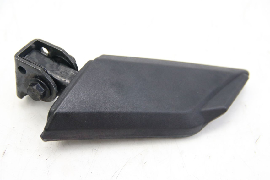 photo de REAR RIGHT FOOTREST PEUGEOT KISBEE 2T 50 (2018 - 2022)