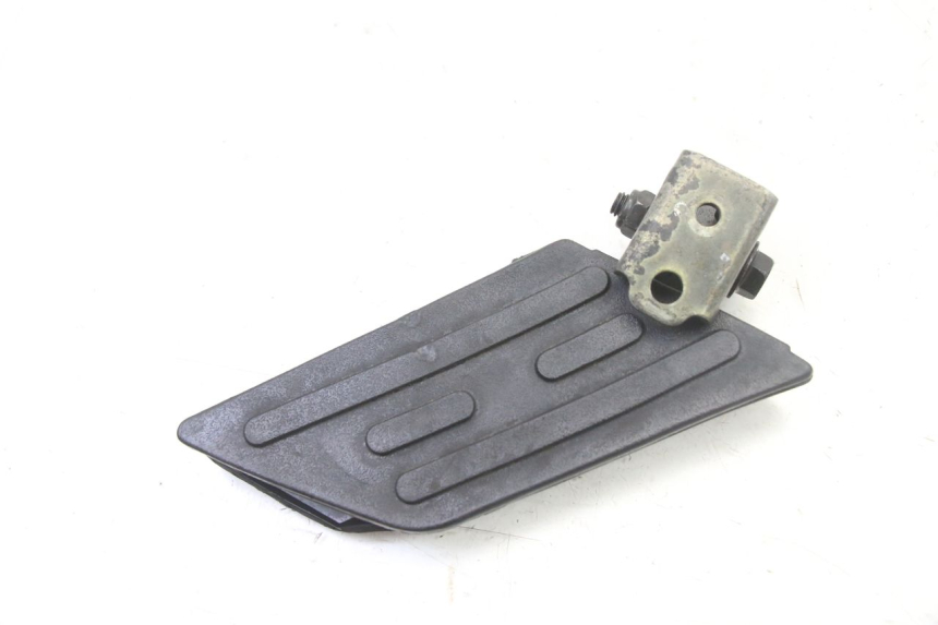 photo de REAR RIGHT FOOTREST PEUGEOT KISBEE 2T 50 (2018 - 2022)