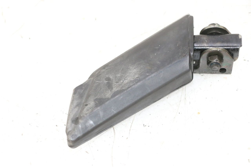 photo de RIGHT REAR FOOTREST PEUGEOT KISBEE 2T 50 (2010 - 2017) - Alternative perspective