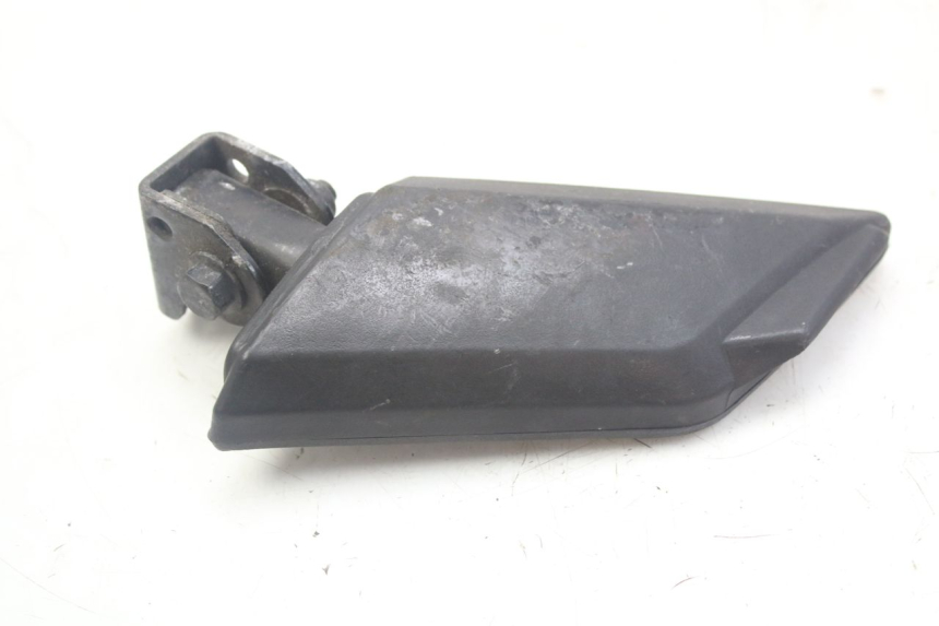 photo de RIGHT REAR FOOTREST PEUGEOT KISBEE 4T 50 (2010 - 2017)