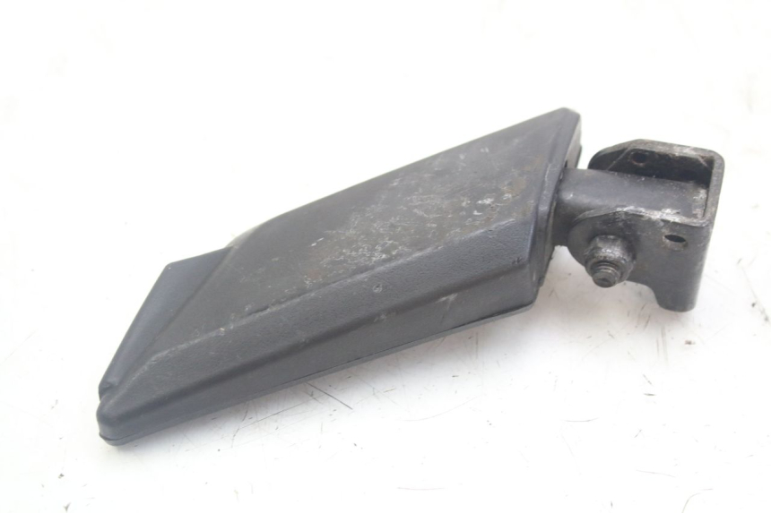 photo de RIGHT REAR FOOTREST PEUGEOT KISBEE 4T 50 (2010 - 2017)