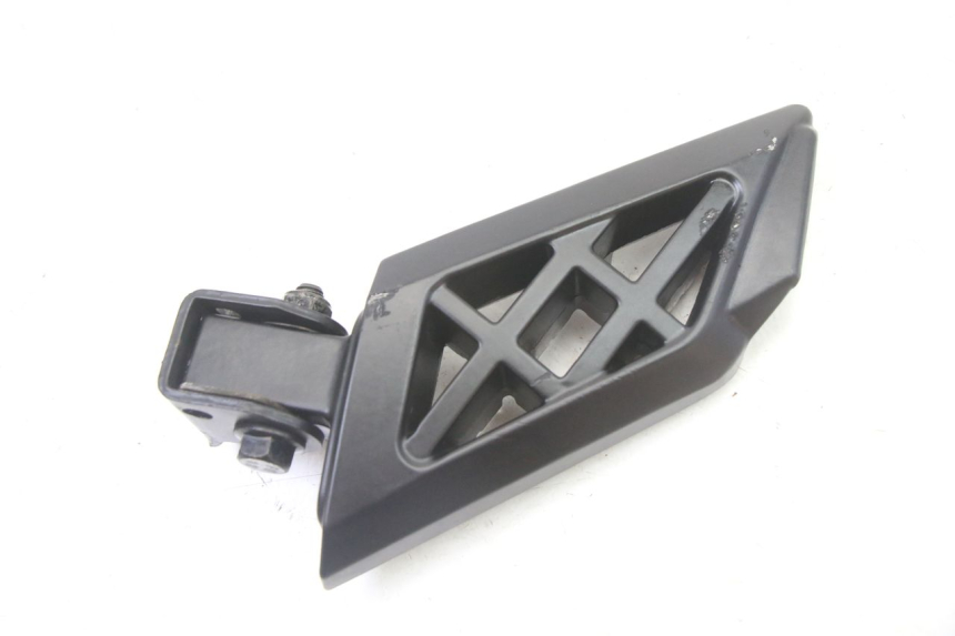 photo de REAR RIGHT FOOTREST PEUGEOT KISBEE 4T 50 (2018 - 2022)