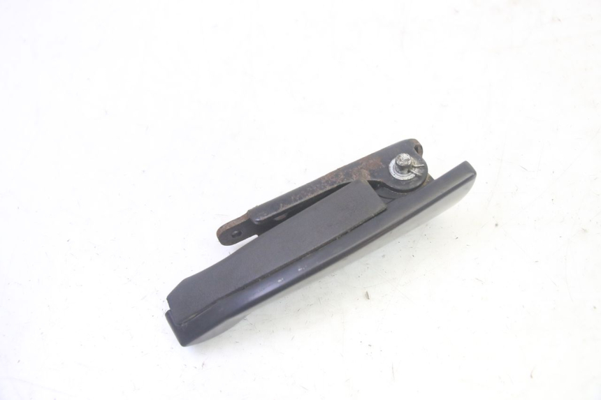 photo de REAR RIGHT FOOTREST PIAGGIO MP3 500 (2016 - 2018) - Zoom on usage condition