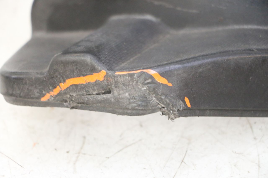 photo de REAR RIGHT FOOTREST PIAGGIO NEW TYPHOON 50 (2010 - 2017)