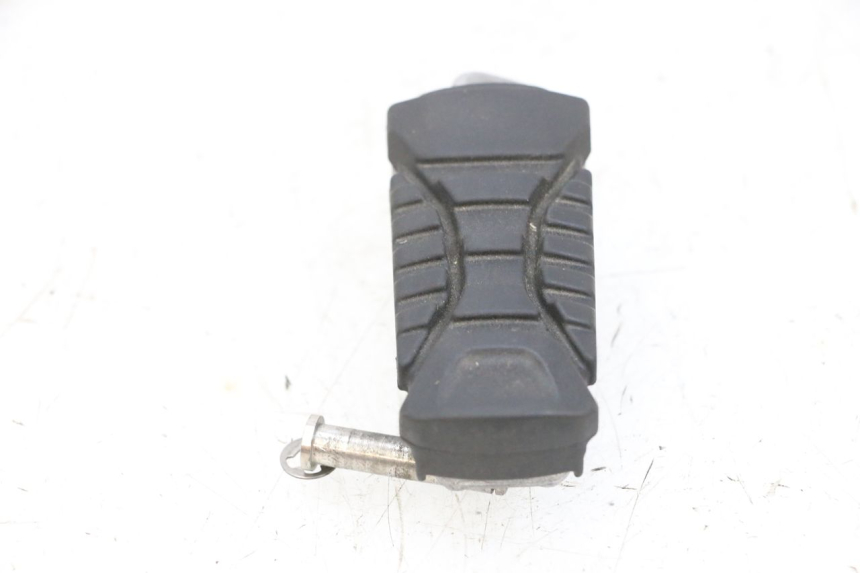 photo de REAR RIGHT FOOTREST BMW R GS 1250 (2021 - 2024) - Component detail