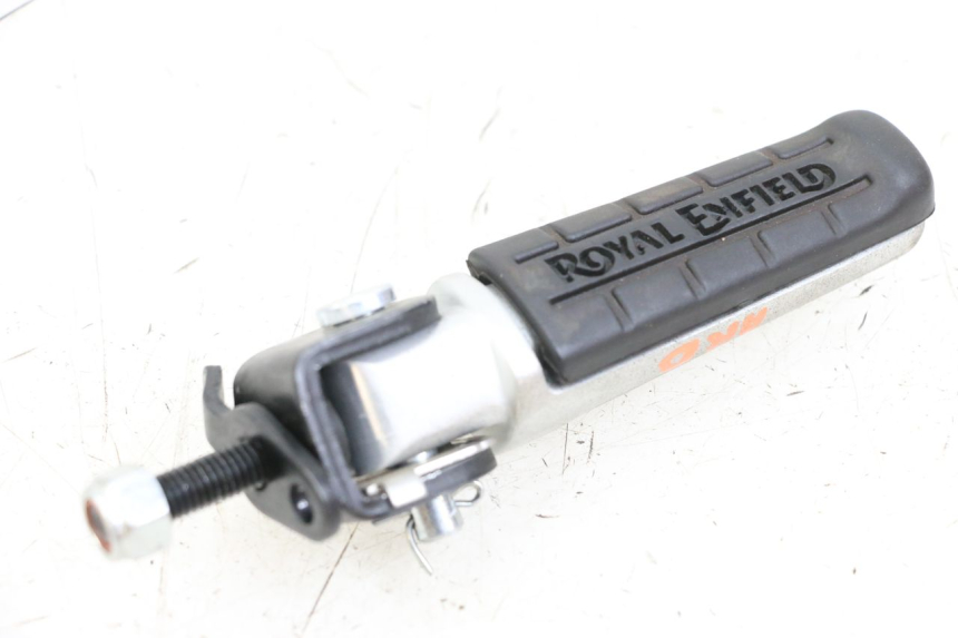 photo de REAR RIGHT FOOTREST ROYAL ENFIELD CONTINENTAL GT 650 (2019 - 2024)