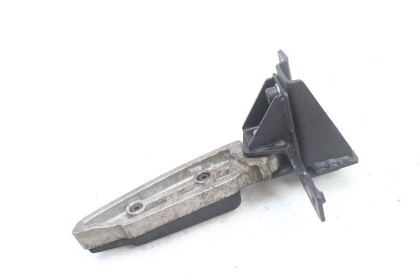 photo de REAR RIGHT FOOTREST PEUGEOT SATELIS 125 (2013 - 2018)