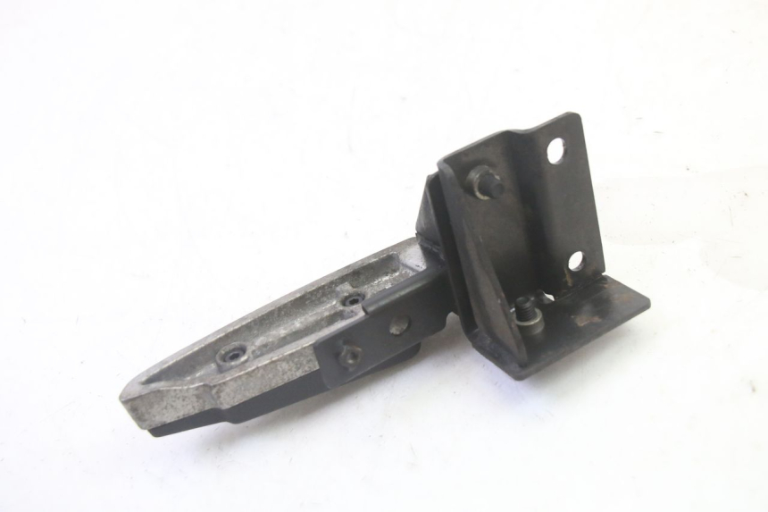 photo de REAR RIGHT FOOTREST PEUGEOT SATELIS 125 (2013 - 2018)