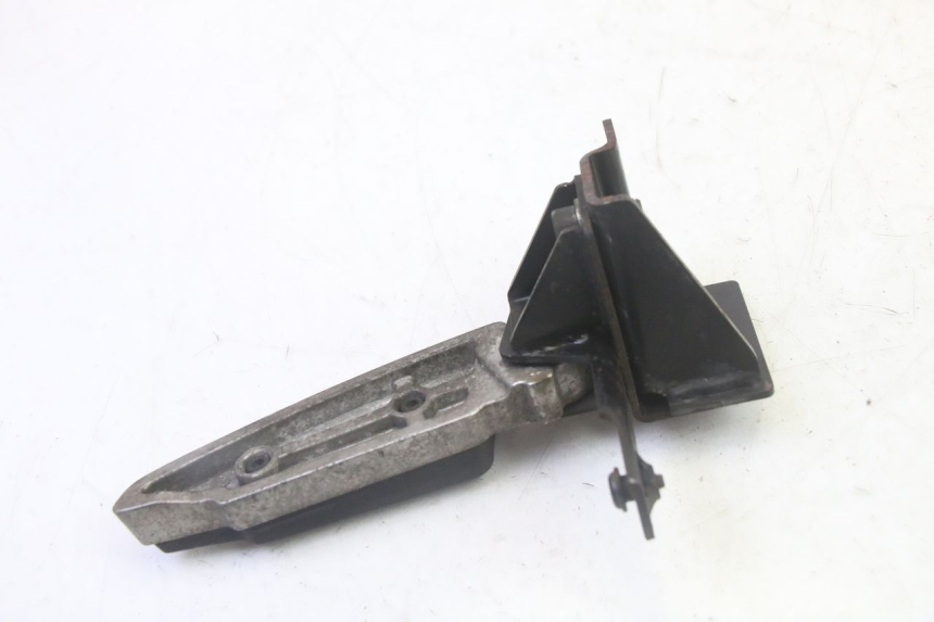 photo de REAR RIGHT FOOTREST PEUGEOT SATELIS 125 (2010 - 2012) - Product overview