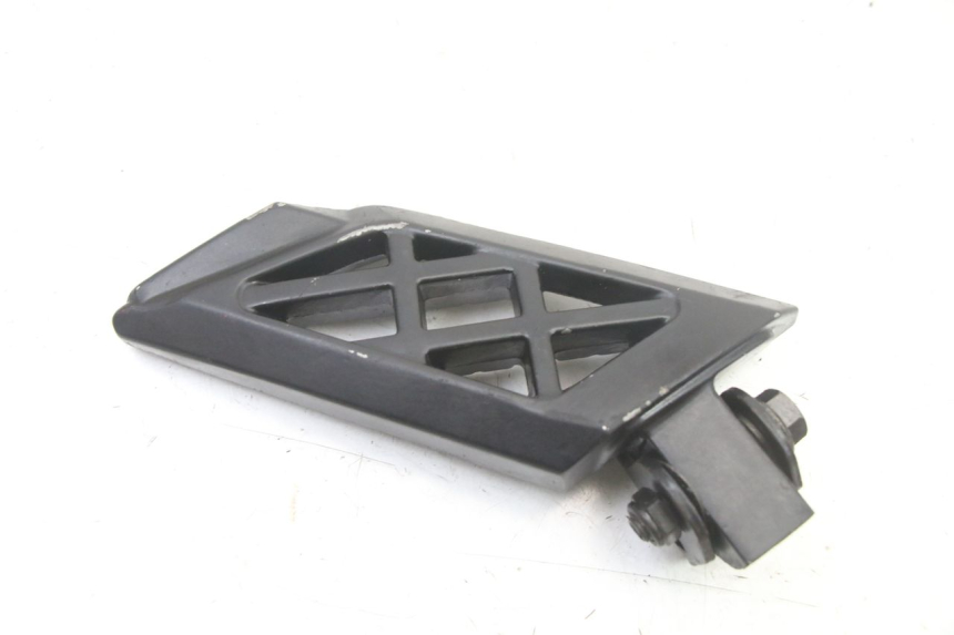 photo de REAR RIGHT FOOTREST PEUGEOT STREETZONE I 2T 50 (2018 - 2020) - Alternative perspective
