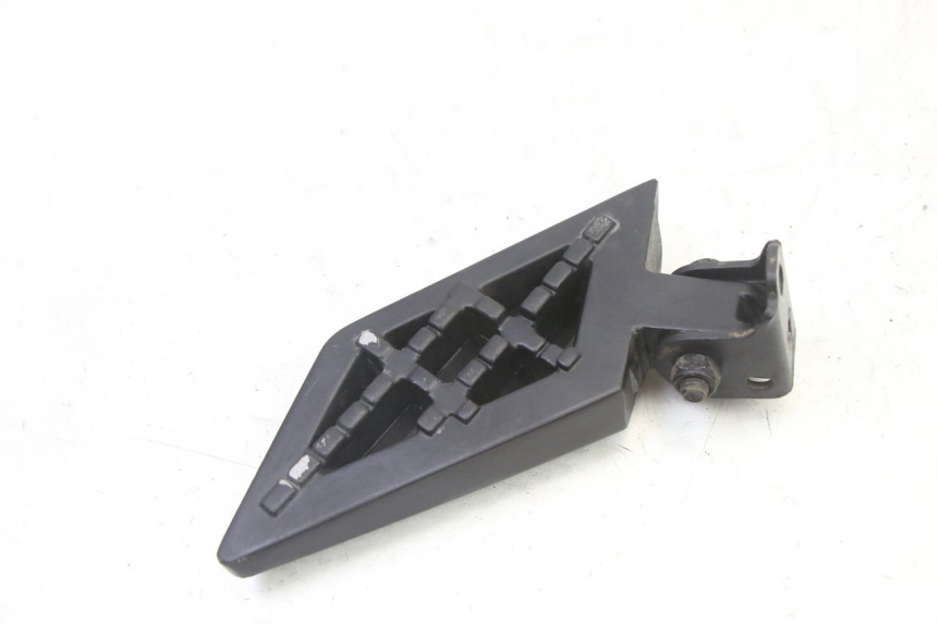 photo de REAR RIGHT FOOTREST PEUGEOT STREETZONE I NAKED 2T 50 (2018 - 2020)