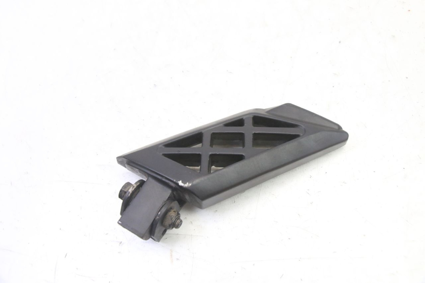 photo de REAR RIGHT FOOTREST PEUGEOT STREETZONE I NAKED 2T 50 (2018 - 2020)