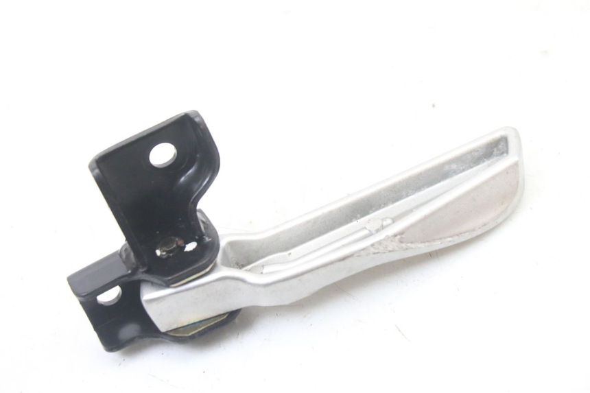 photo de REAR RIGHT FOOTREST PEUGEOT TWEET 4T 50 (2023 - 2025)