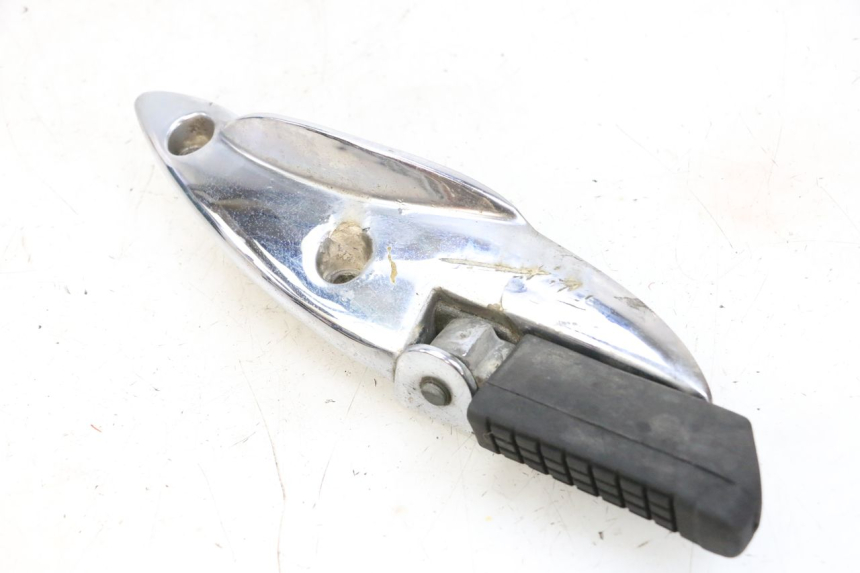 photo de REAR RIGHT FOOTREST KYMCO ZING 125 (1997 - 2003) - Fixing points details