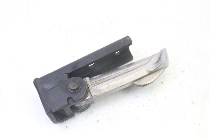 photo de REAR LEFT FOOTREST QUADRO 4 4D 350 (2015 - 2018)