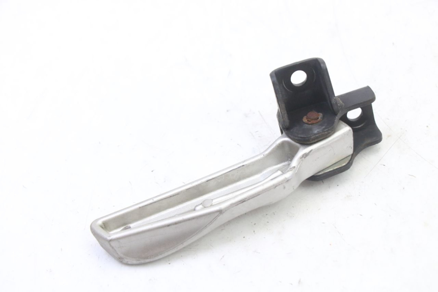 photo de REAR LEFT FOOTREST SYM FIDDLE 3 III 125 (2014 - 2020)