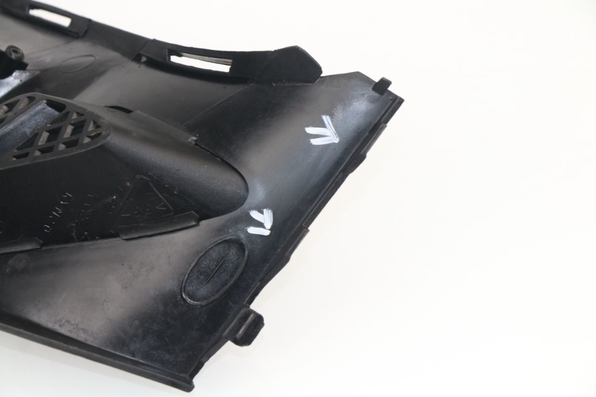 photo de REAR LEFT FOOTREST KYMCO GRAND DINK 125 (2002 - 2007)