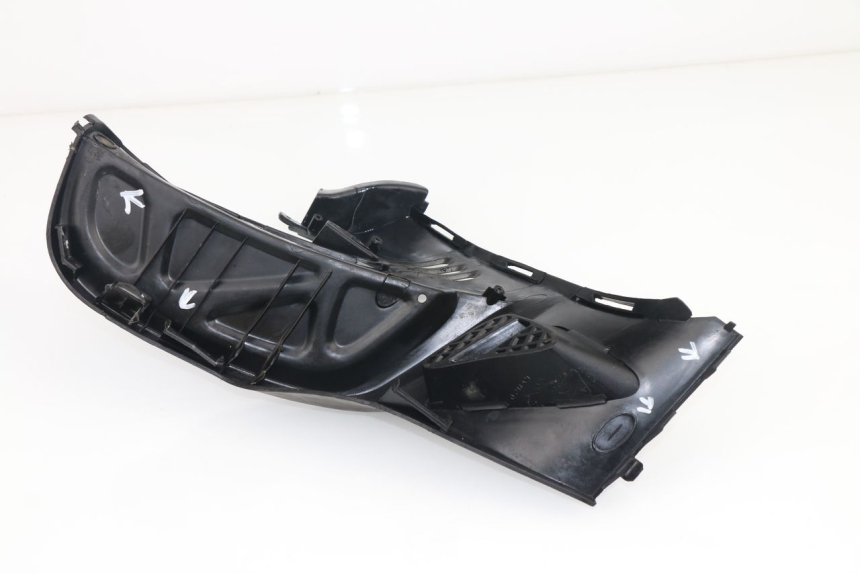 photo de REAR LEFT FOOTREST KYMCO GRAND DINK 125 (2002 - 2007)