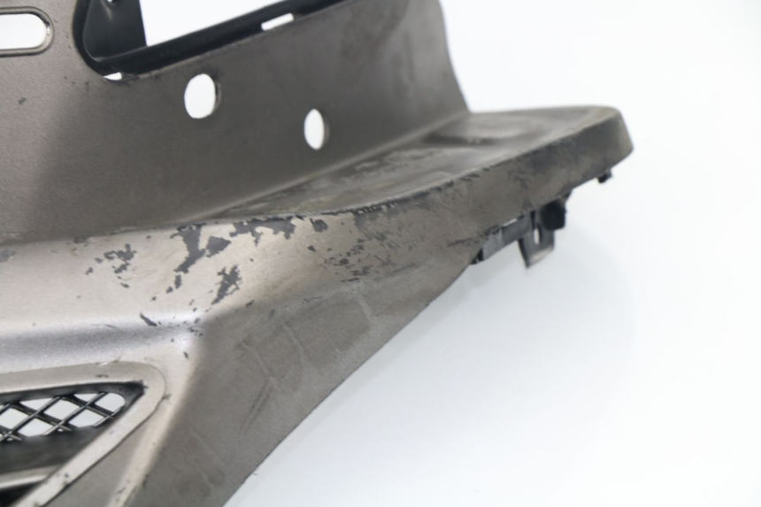 photo de REAR LEFT FOOTREST KYMCO GRAND DINK 125 (2002 - 2007)