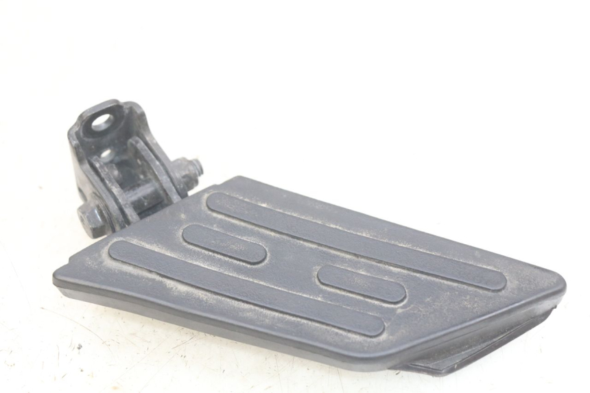 photo de LEFT REAR FOOTREST PEUGEOT KISBEE 4T 50 (2018 - 2022)