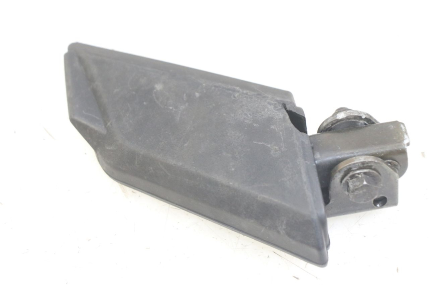 photo de LEFT REAR FOOTREST PEUGEOT KISBEE 4T 50 (2010 - 2017)