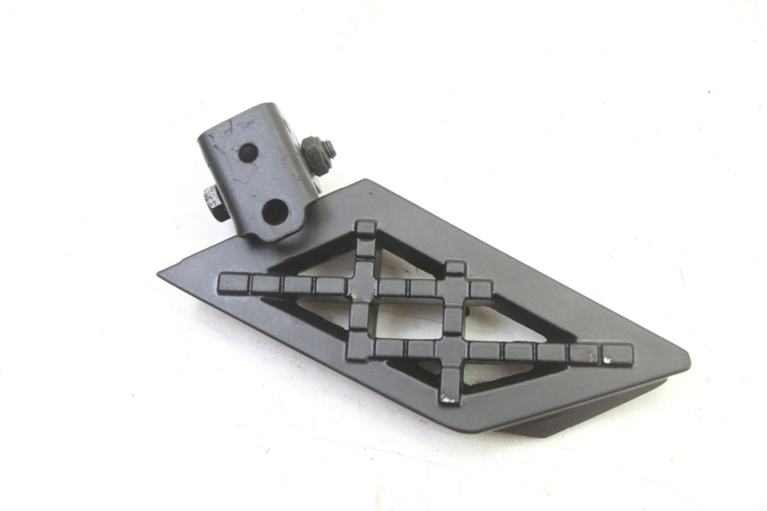 photo de LEFT REAR FOOTREST PEUGEOT KISBEE 4T 50 (2018 - 2022)