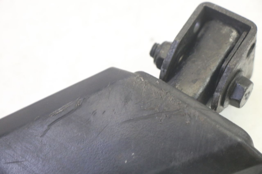 photo de LEFT REAR FOOTREST PEUGEOT KISBEE 4T 50 (2018 - 2022) - Product overview