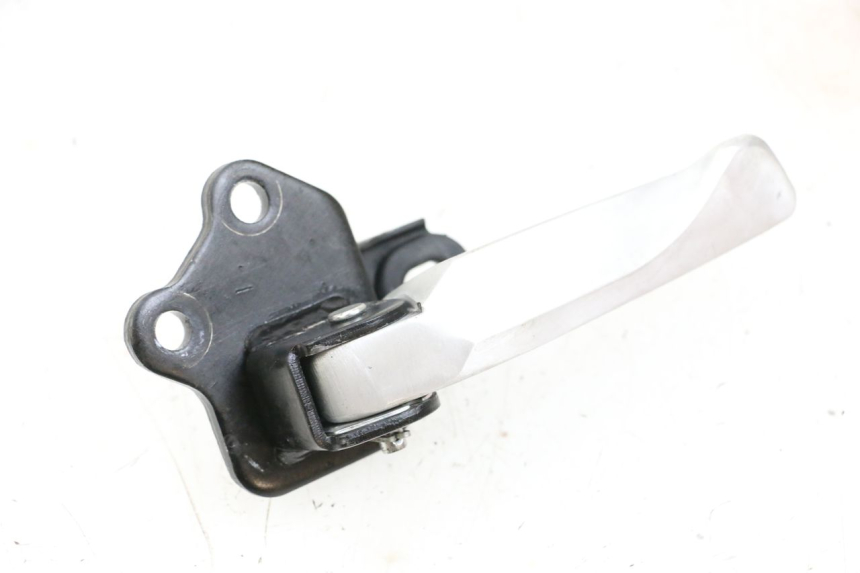 photo de REAR LEFT FOOTREST YAMAHA NEO'S CORE 1 (2022 - 2026) - Component detail