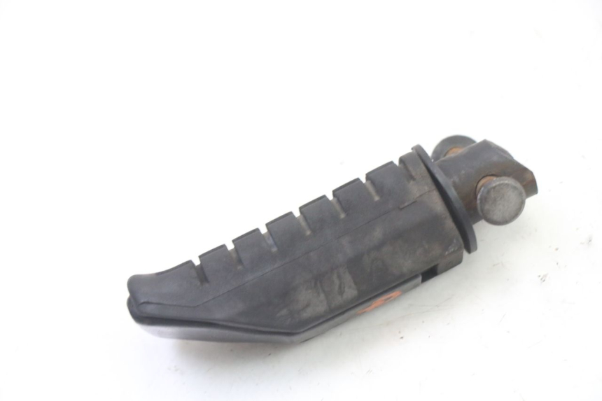 photo de REAR LEFT FOOTREST HONDA NTV DEAUVILLE ABS 700 (2007 - 2016)