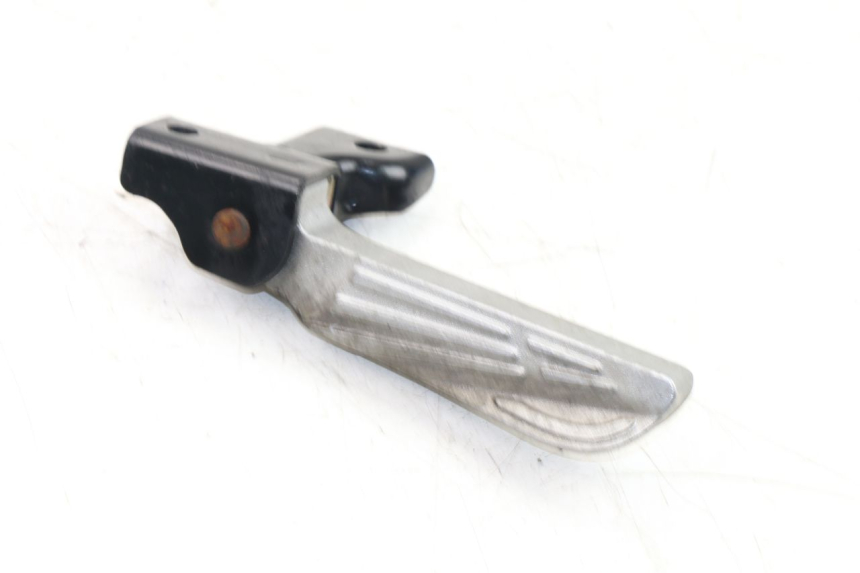 photo de REAR LEFT FOOTREST PEUGEOT TWEET 125 (2010 - 2017)