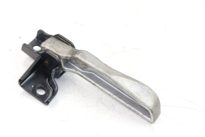 photo de REAR LEFT FOOTREST PEUGEOT TWEET 125 (2010 - 2017)