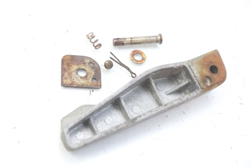 photo de REAR LEFT FOOTREST RIDE KALLIO 50 (2010 - 2019)