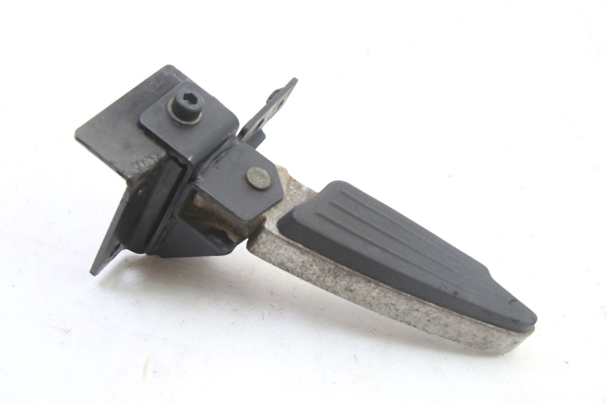 photo de REAR LEFT FOOTREST PEUGEOT SATELIS 125 (2013 - 2018)