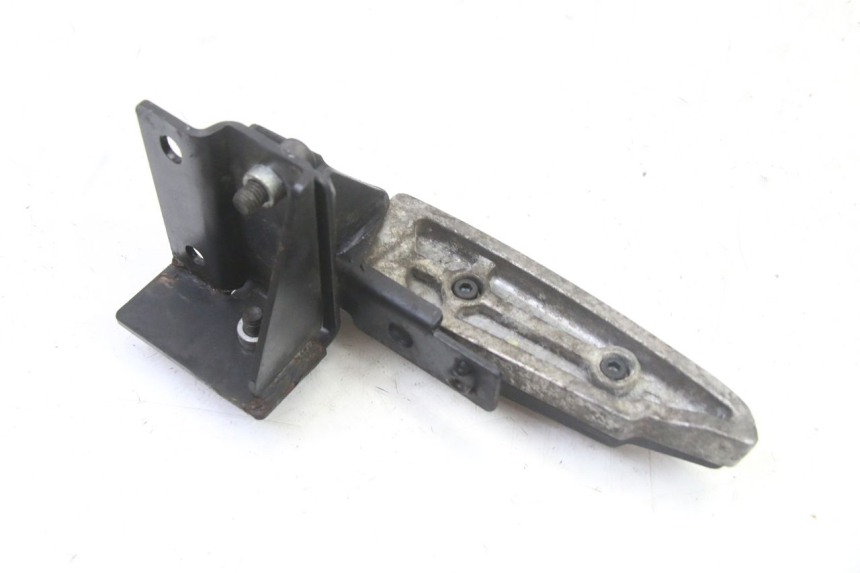 photo de REAR LEFT FOOTREST PEUGEOT SATELIS 125 (2013 - 2018)