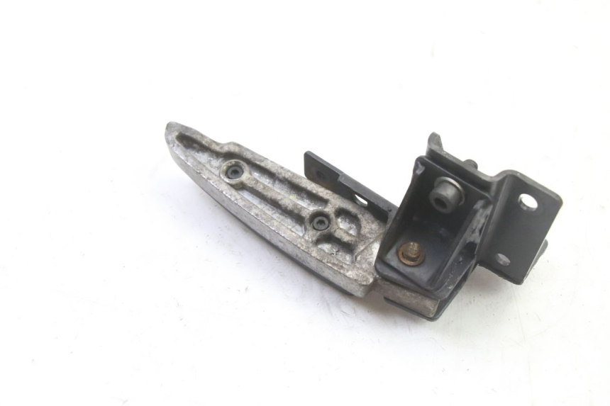 photo de REAR LEFT FOOTREST PEUGEOT SATELIS 125 (2013 - 2018)
