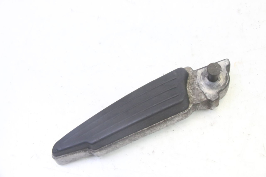 photo de REAR LEFT FOOTREST PEUGEOT SATELIS 125 (2013 - 2018)