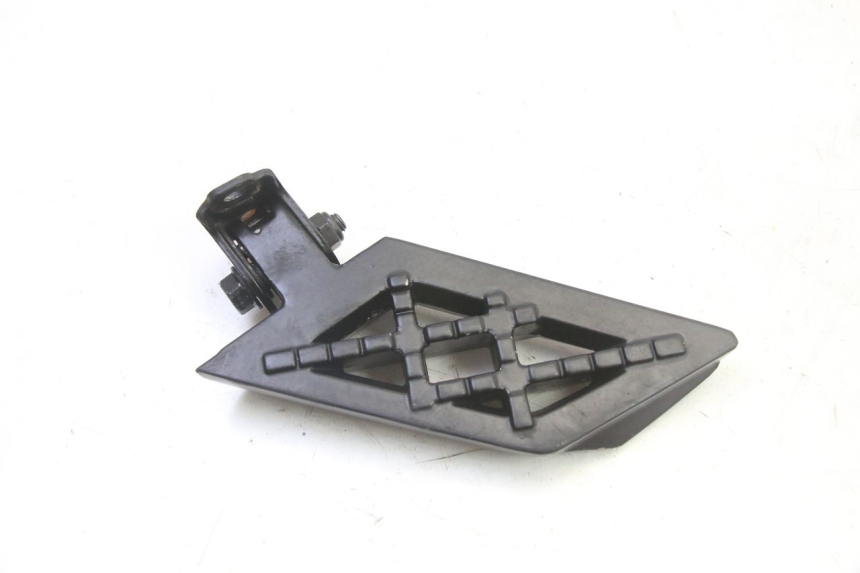 photo de REAR LEFT FOOTREST PEUGEOT STREETZONE I 2T 50 (2018 - 2020)