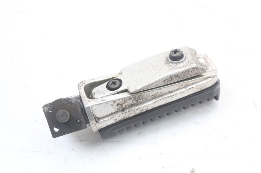 photo de REAR LEFT FOOTREST YAMAHA XJ6 ABS 600 (2008 - 2016)