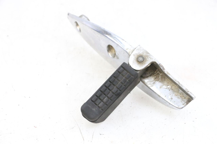 photo de REAR LEFT FOOTREST KYMCO ZING 125 (1997 - 2003) - Fixing points details