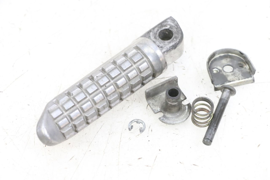 photo de REAR LEFT FOOTREST KAWASAKI ZR 7 750 (1999 - 2001) - Main view