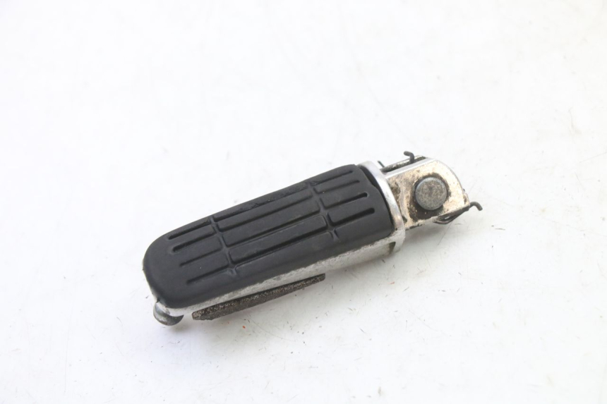 photo de FRONT RIGHT FOOTREST YAMAHA FJR ABS 1300 (2006 - 2012)
