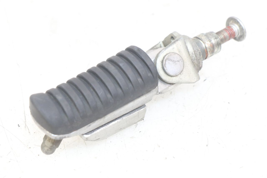 photo de RIGHT FRONT FOOTREST KAWASAKI Z 750 (2007 - 2013)